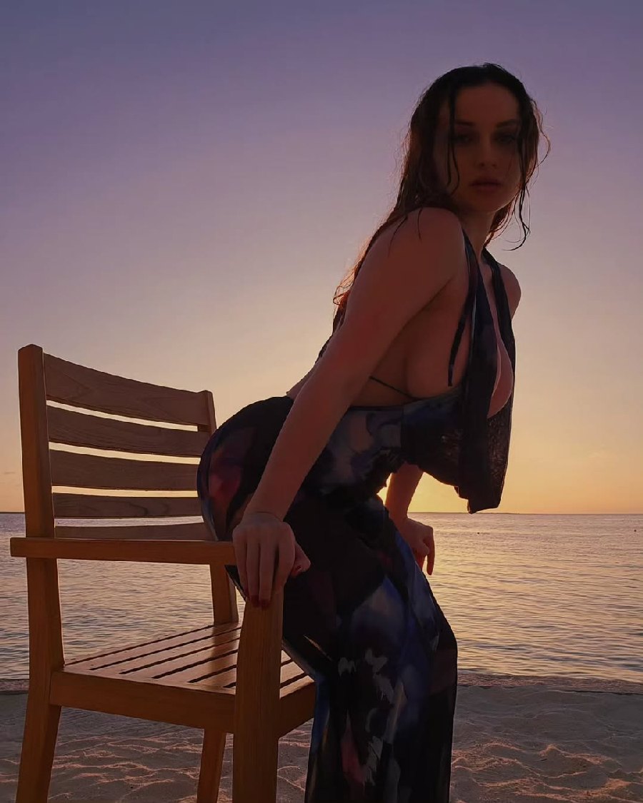 Sexy girl Miranda Faith nude in Genoa