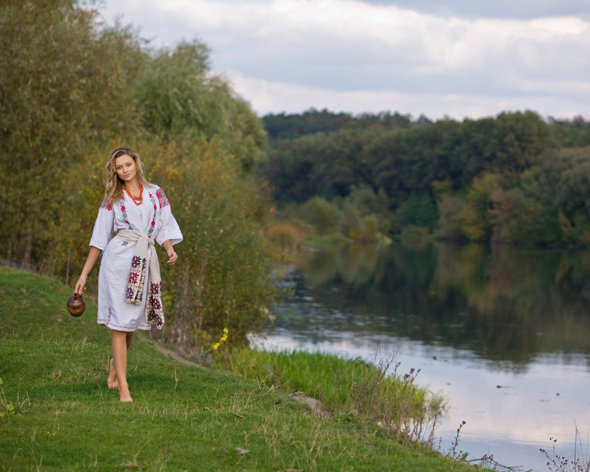 Nude girl Slavic women in Genoa